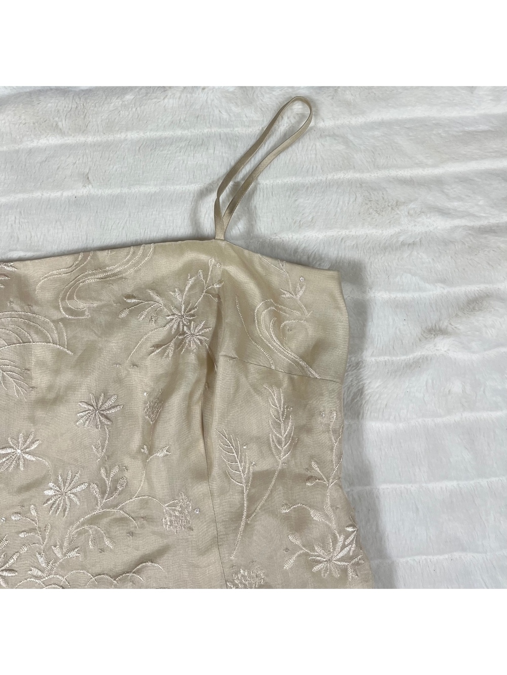 VTG Talbots 6 100% Silk Gold Cream Embroidered Sheath Floral Fall Spring Dress